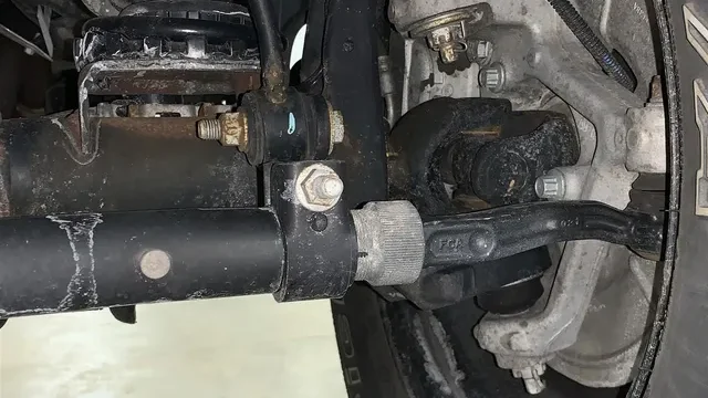 جلوبندی و کاسه سگ‌دست